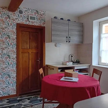 Le Balcon Apartment *