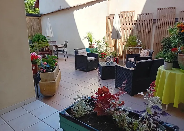 Le Balcon *